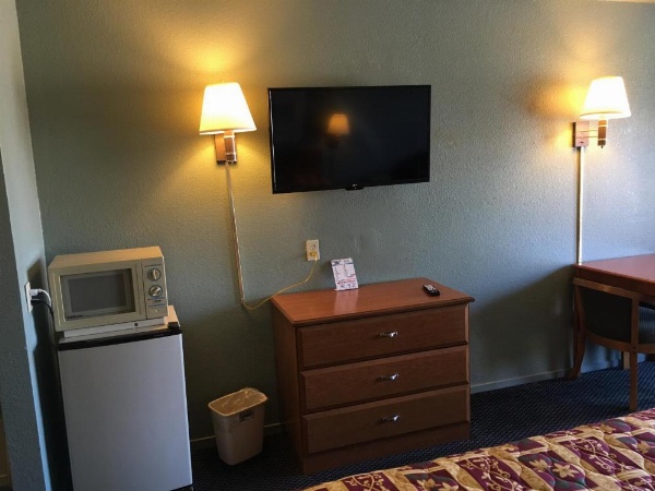 Applegate Inn image 4