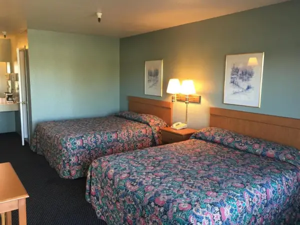 Applegate Inn 6
